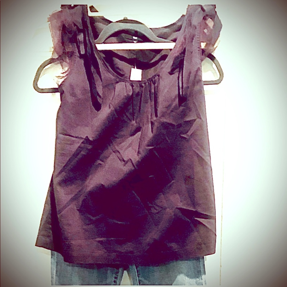 🌈 ⭐️HP⭐️ Gap spring/ summer tank top blouse